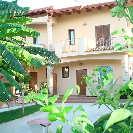 Guest House Mare e Luna Fiumefreddo Bruzio Esterno foto