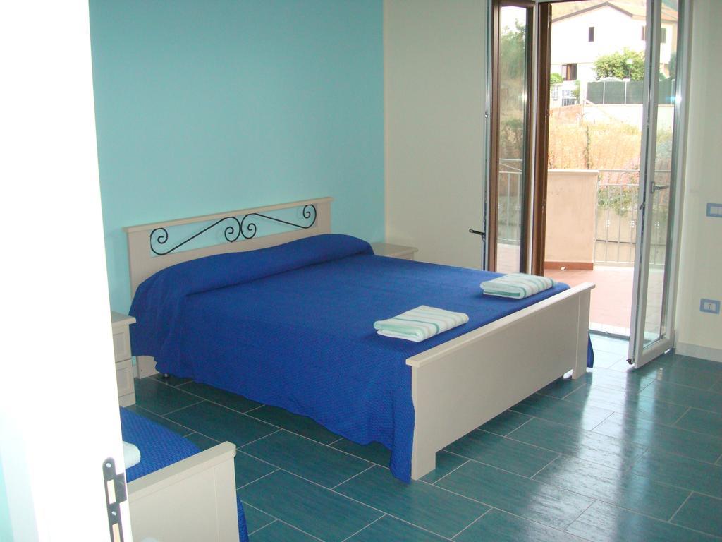 Guest House Mare e Luna Fiumefreddo Bruzio Camera foto
