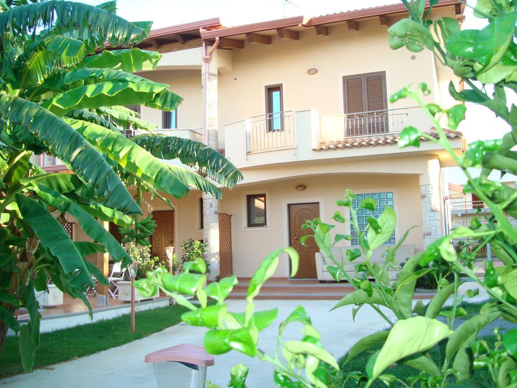Guest House Mare e Luna Fiumefreddo Bruzio Esterno foto