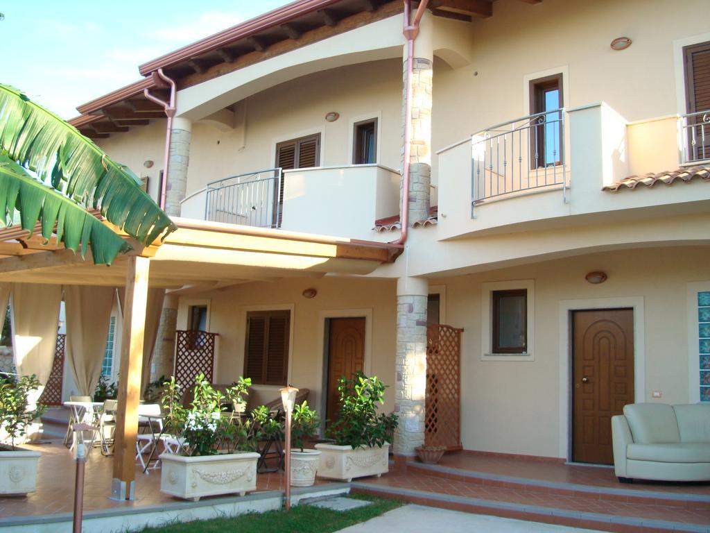 Guest House Mare e Luna Fiumefreddo Bruzio Esterno foto